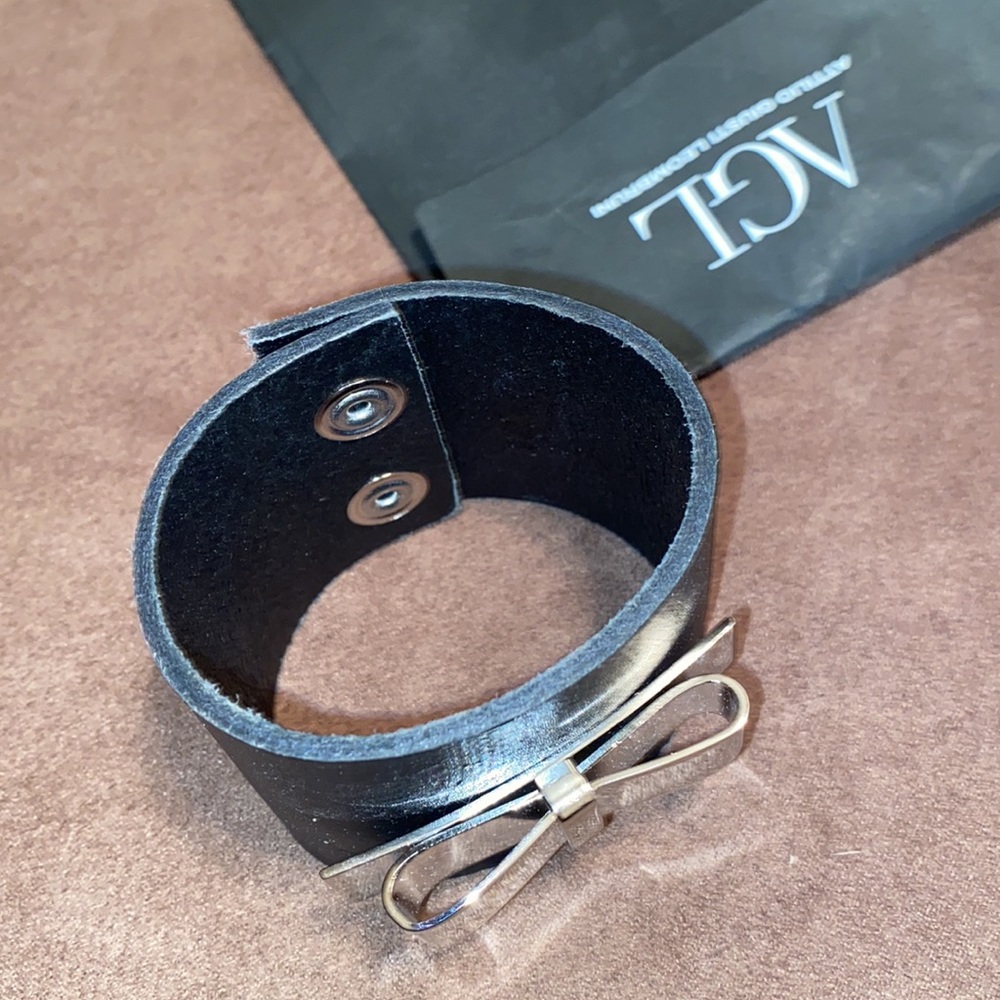AGL Leather Bracelet with metal bow - Picture 13 of 17